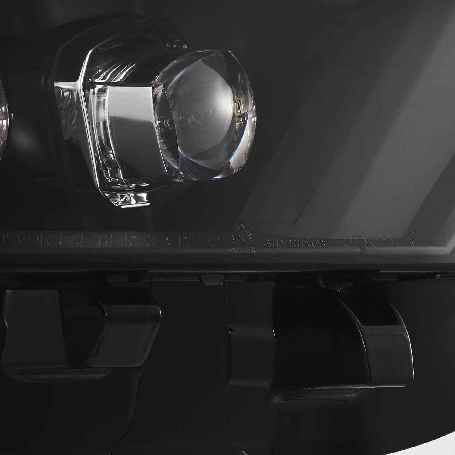 Nova-Series LED Projector Headlight Fits 2019-2024 Toyota RAV4 16 Nova-Series LED Projector Headlight Fits 2019-2024 Toyota RAV4 - Image 14