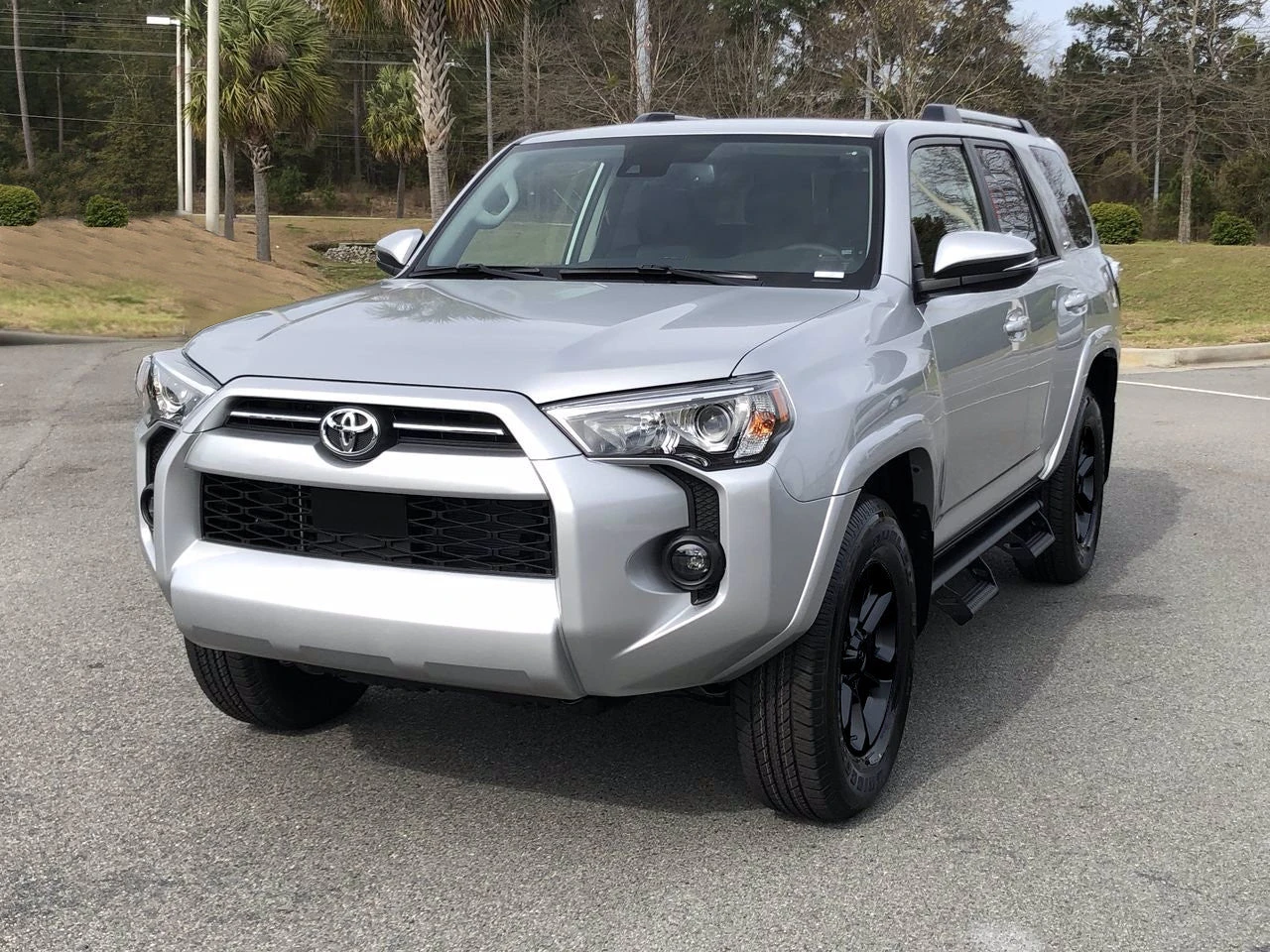 2014-2024 Toyota 4Runner SR5 Upper Grille Garnish 5 2014-2024 Toyota 4Runner SR5 Upper Grille Garnish - Image 3