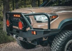 Toyota Tacoma (2016+) Hi-Lite Overland Front Bumper [Bull Bar] -Car Parts Shop Grantfrontbumperedit