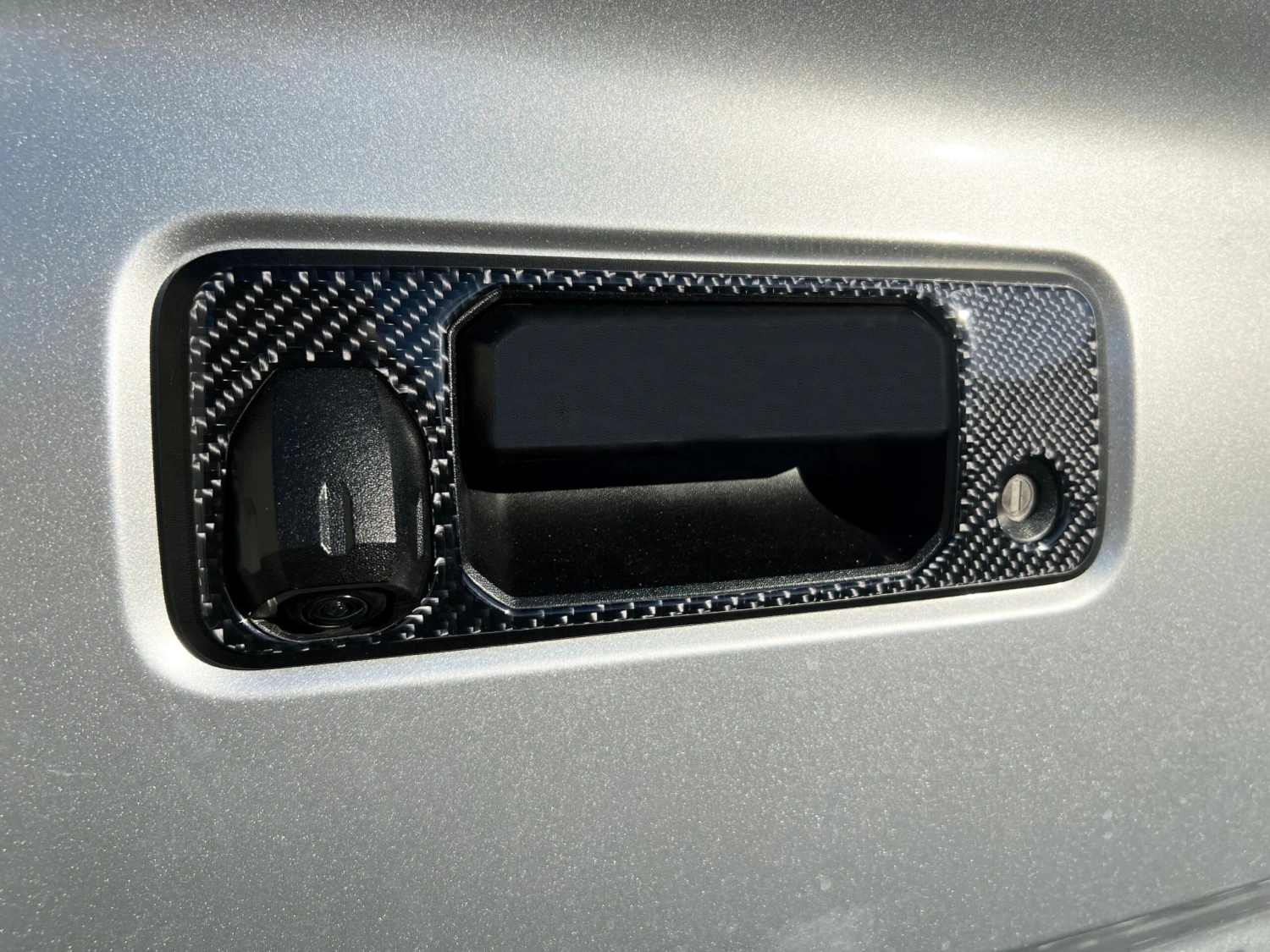 Tailgate Handle Accent Overlay 2016-2023 Toyota Tacoma 4 Tailgate Handle Accent Overlay 2016-2023 Toyota Tacoma - Image 2